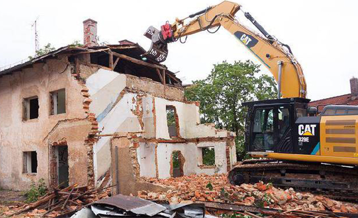 تخریب ساختمان های قدیمی 